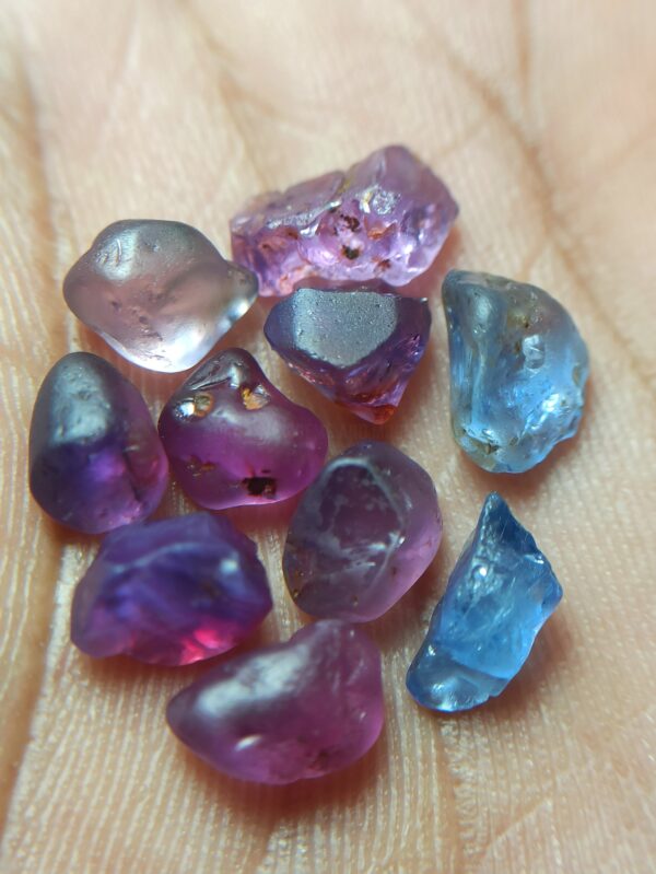 Ceylon's Natural Facet Grade Sapphire Rough