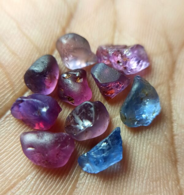 Ceylon's Natural Facet Grade Sapphire Rough