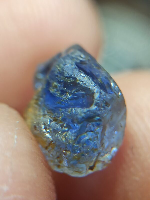 Facet Grade Blue Sapphire Rough