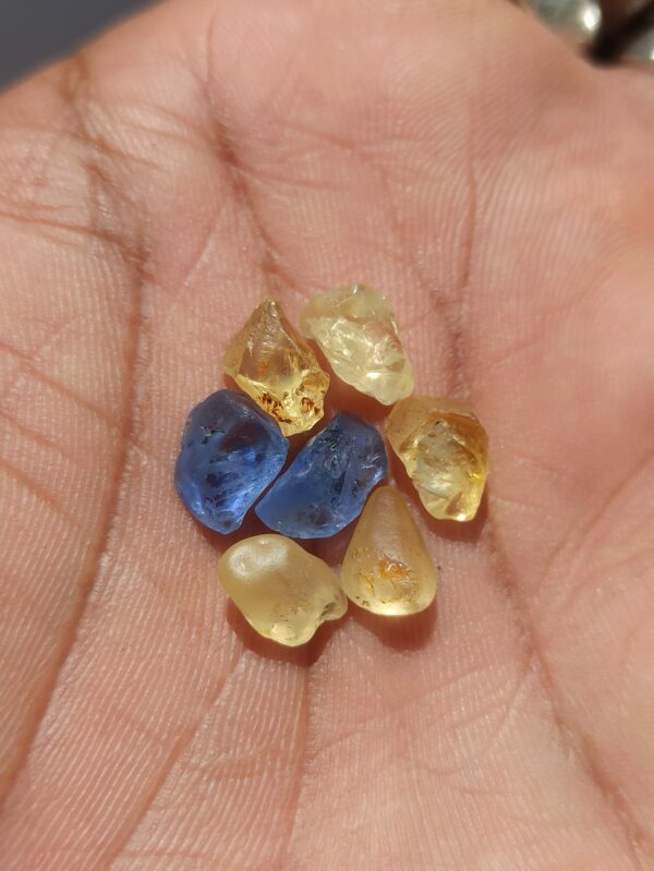 Facet Grade NATURAL Sapphire Rough