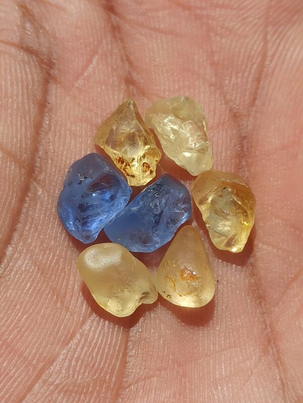 Facet Grade NATURAL Sapphire Rough