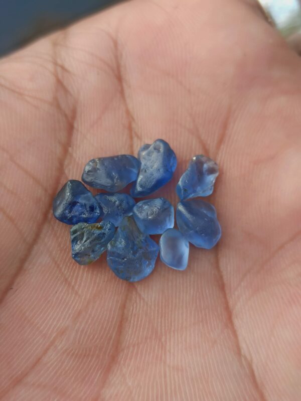 Facet Grade Natural Blue Sapphire Rough