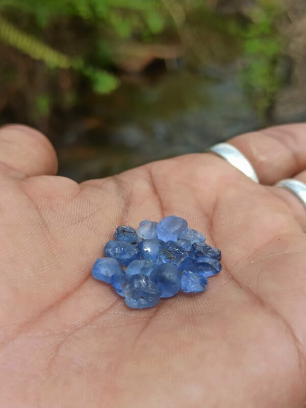 Facet Grade Natural Blue Sapphire Rough Stones