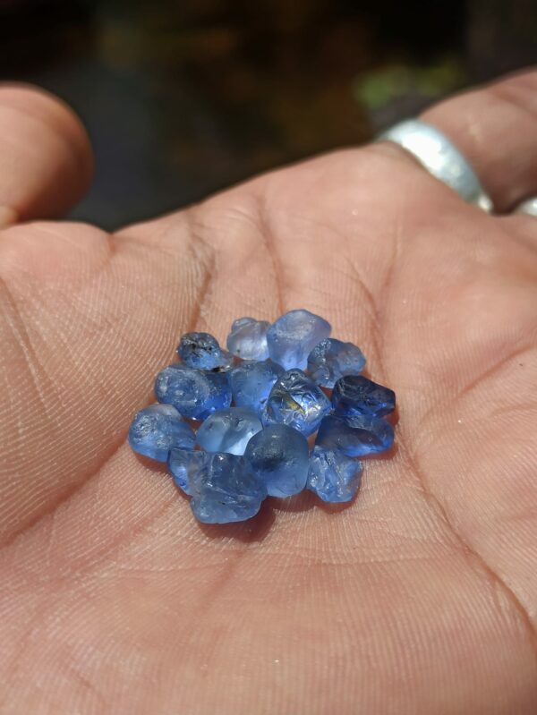 Facet Grade Natural Blue Sapphire Rough Stones