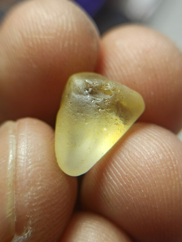 Facet Grade Natural Blue Sapphire & Yellow Sapphire Rough