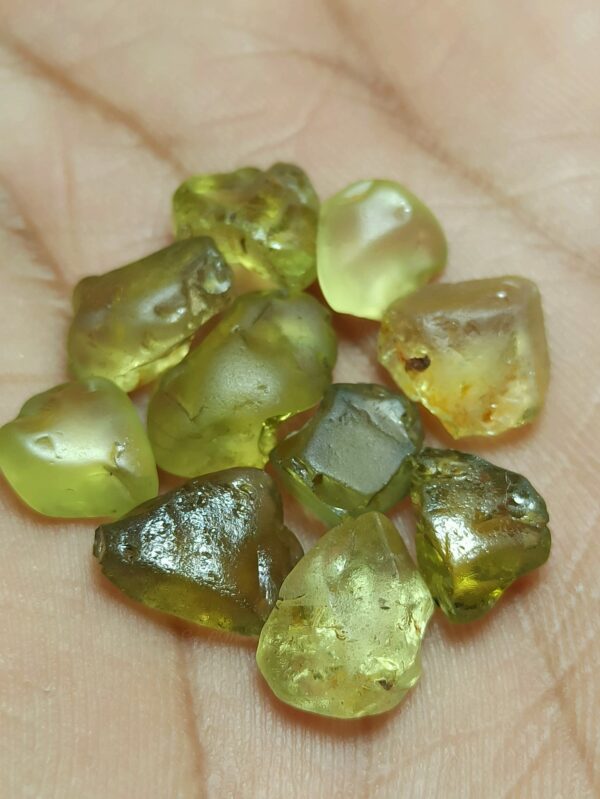 Facet Grade Natural Chrysoberyl Rough