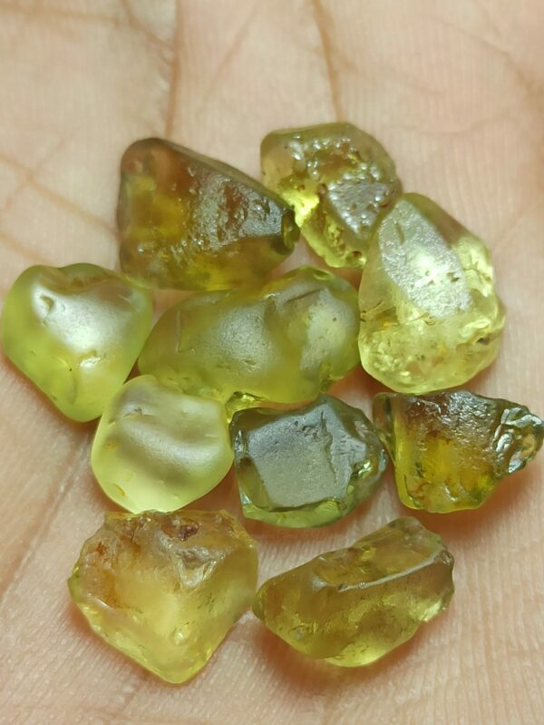 Facet Grade Natural Chrysoberyl Rough