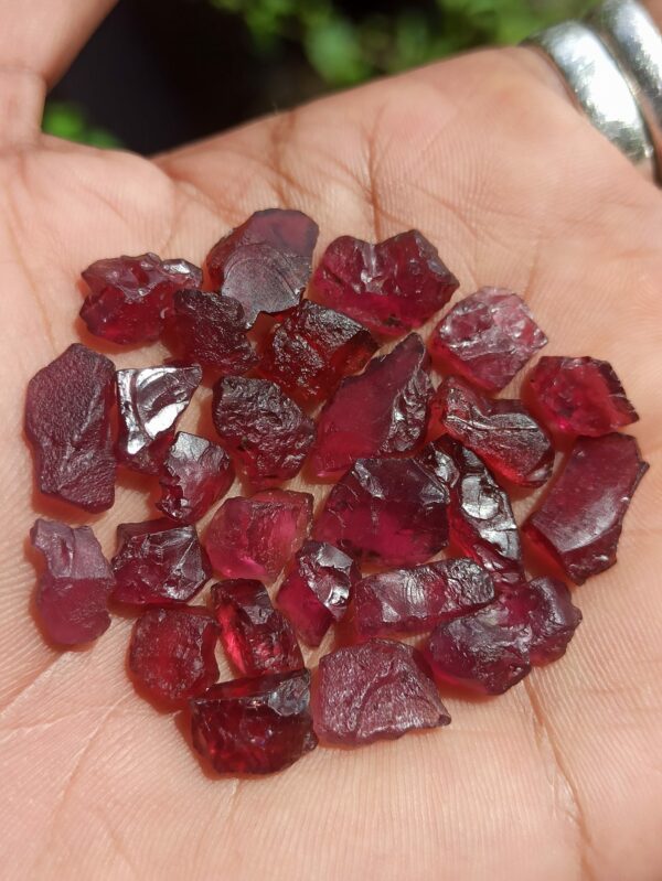 Facet Grade Natural Garnet Rough