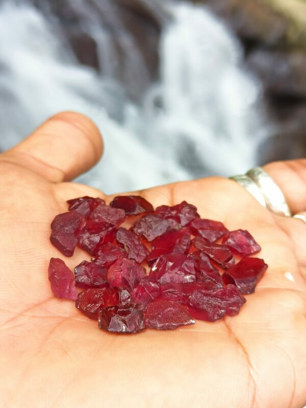 Facet Grade Natural Garnet Rough