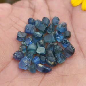 Facet Grade Natural Sapphire Rough