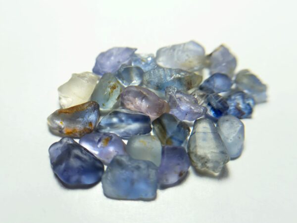 Facet Grade Natural Sapphire Rough Collection