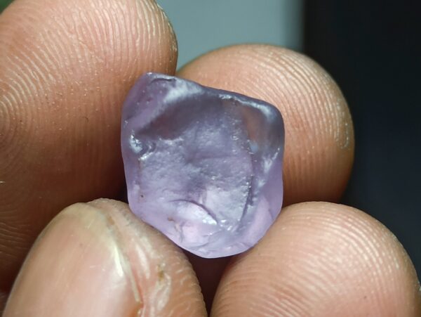 Facet Grade Natural Spinel Rough