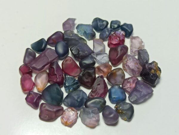 Facet Grade Natural Spinel Rough