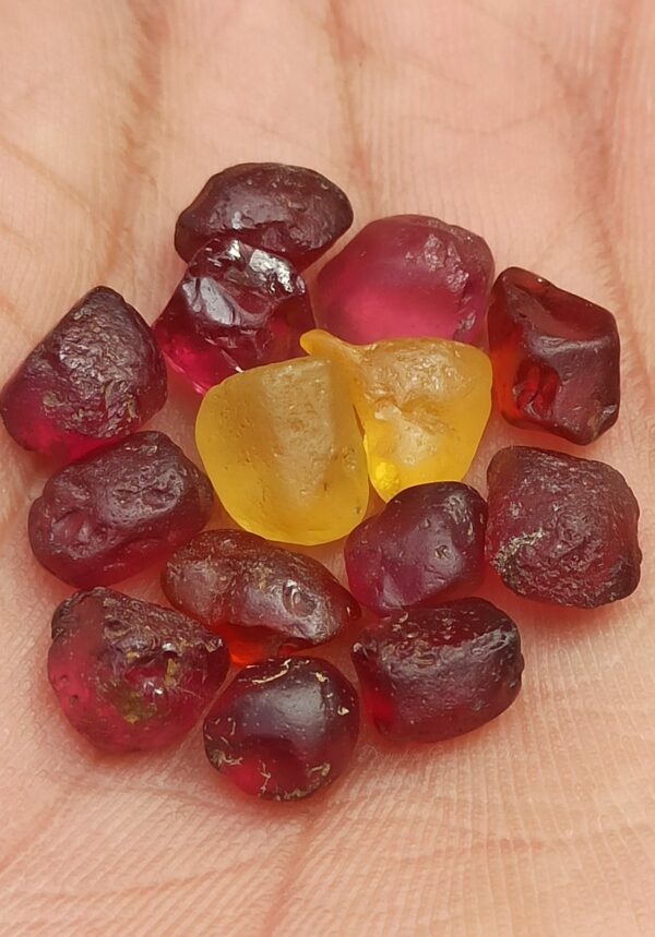 Facet Grade Natural Yellow Sapphire & Garnet Rough