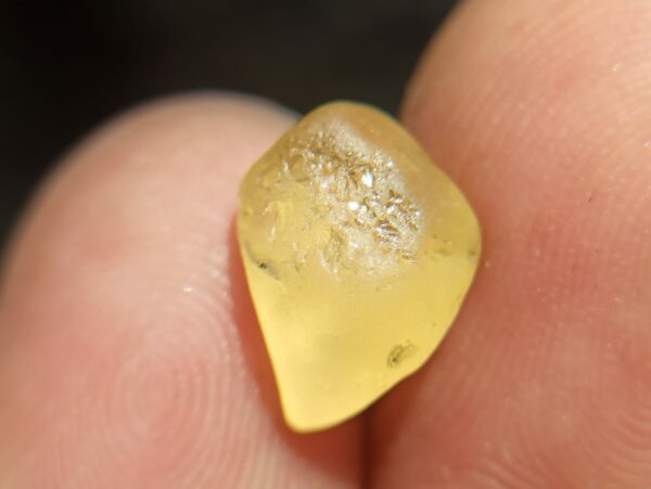 Facet Grade Natural Yellow Sapphire Rough