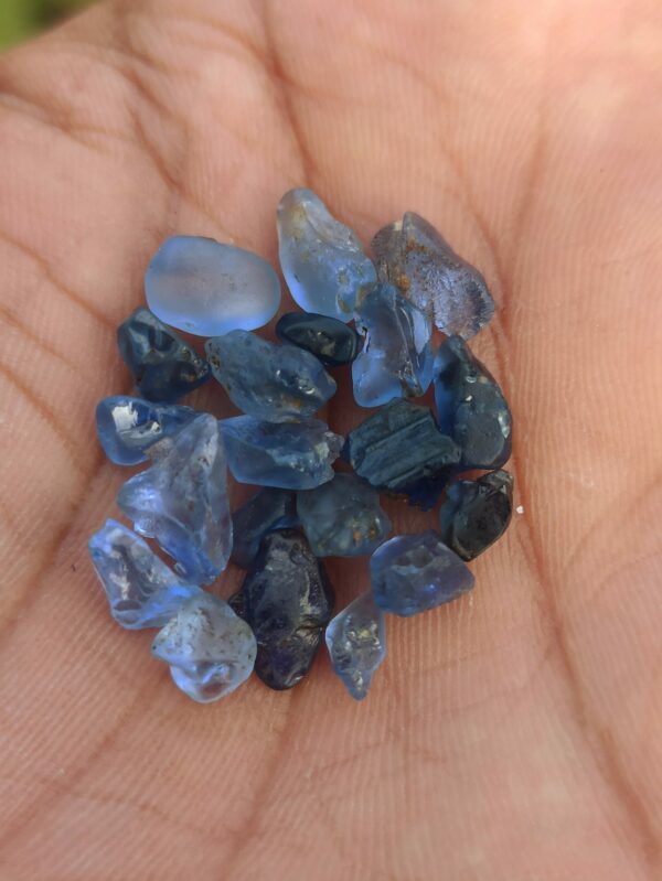 Facet Grade Rough Blue Sapphires