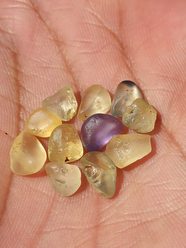 Facet Grade Rough Ceylon Sapphires