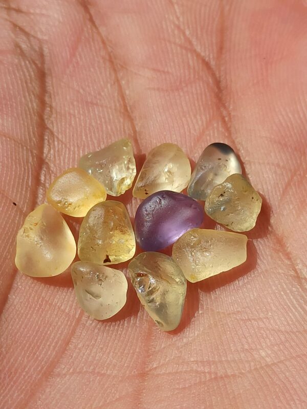 Facet Grade Rough Ceylon Sapphires