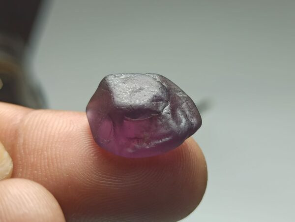 Facet Grade Rough Spinel