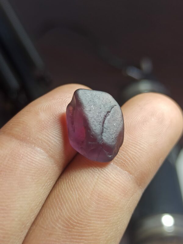 Facet Grade Rough Spinel