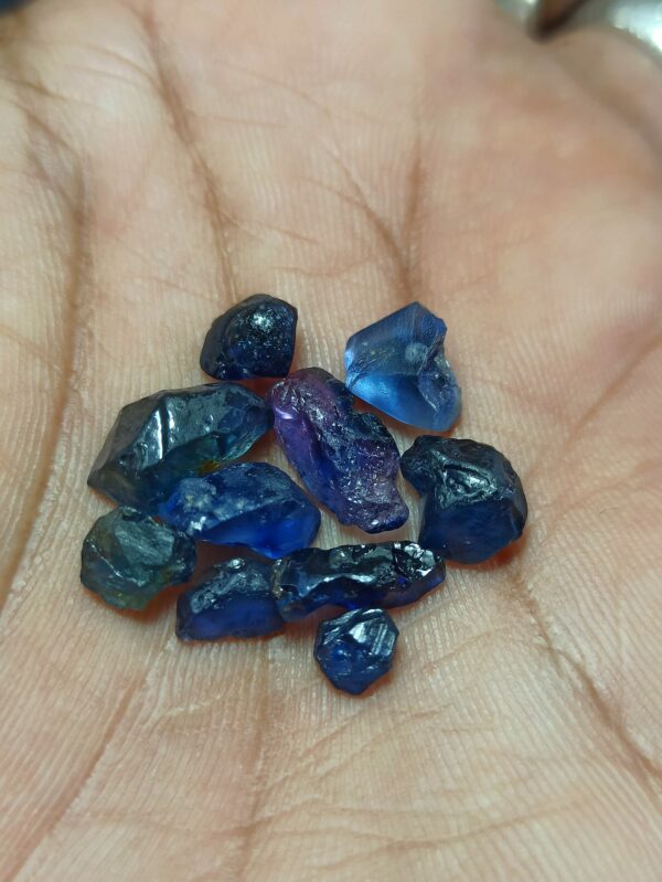 Natural Blue Sapphire & Teal sapphire Facet Grade Rough