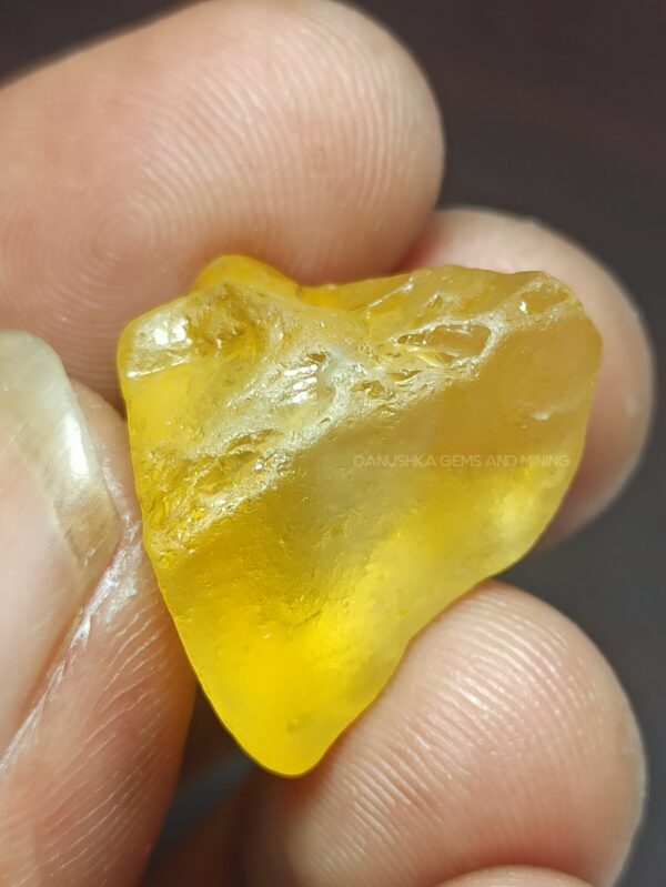 Natural Ceylon Yellow Sapphire Rough