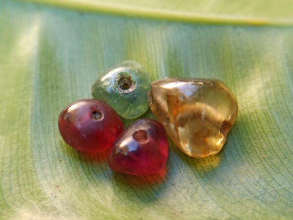 Old Ceylon Ancient Beads - Garnet & Zircon Mukkaru Stones