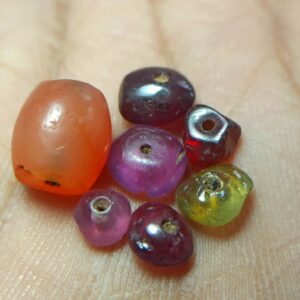 Old Ceylon Ancient Beads Garnet, Zircon & Agate - Mukkaru Stones