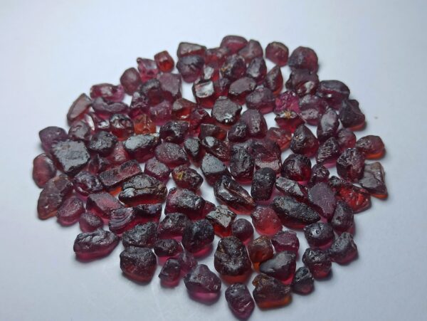 Facet-grade natural Garnet Rough