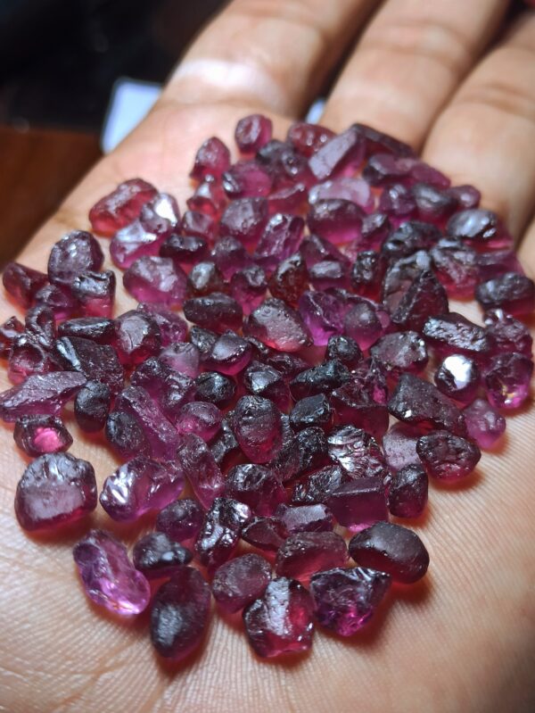 Facet-grade natural Garnet Rough