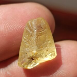 Yellow sapphire rough