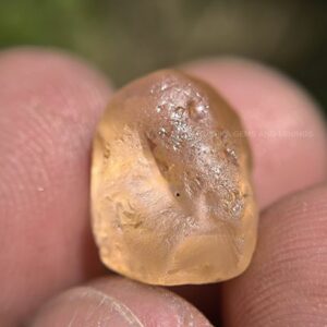 Facet Grade Natural Peach Sapphire Rough