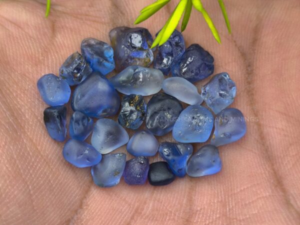 Facet Grade Ceylon Natural Blue Sapphire Rough Collection