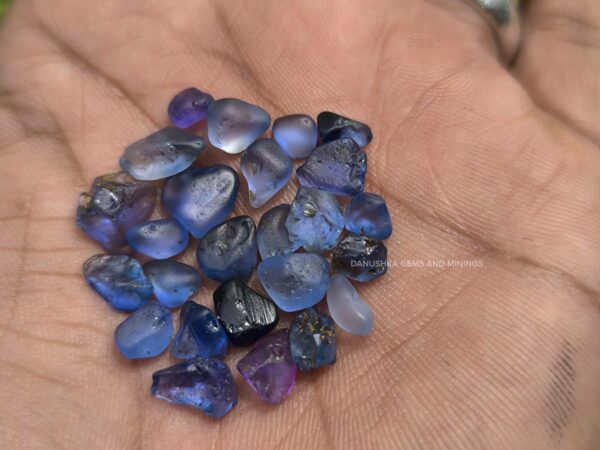 Facet Grade Ceylon Natural Sapphire Rough Stones