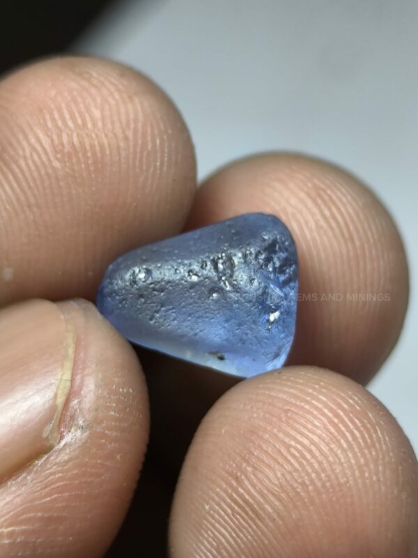 Facet Grade Ceylon Natural Blue Sapphire Rough