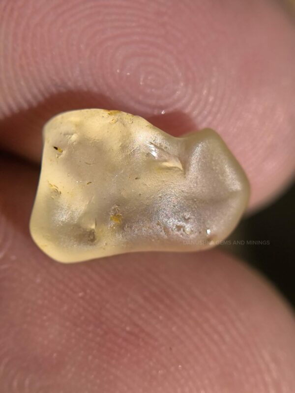 Facet Grade Natural Yellow & Blue Sapphire Rough