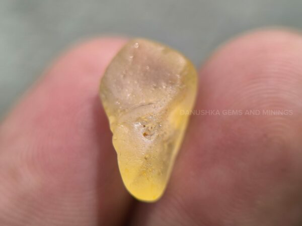 Facet Grade Natural Yellow Sapphire Rough