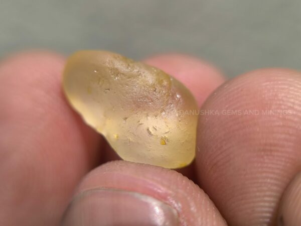 Facet Grade Natural Yellow Sapphire Rough