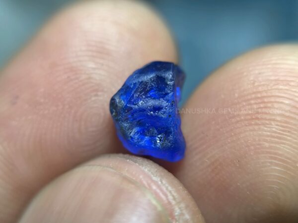 Natural Vivid Royal Blue Sapphire