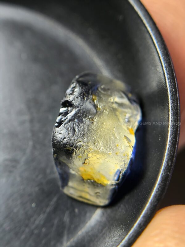 National Bi Color Sapphire Rough