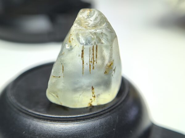 Facet Grade Natural Beryl Rough
