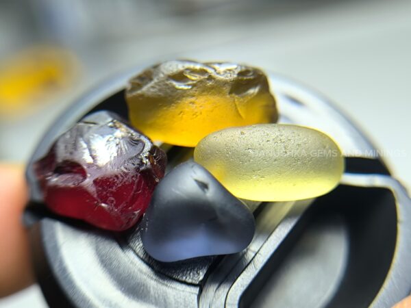 Natural Garnet, Zircon, spinel and Chrysoberyl Rough Collection