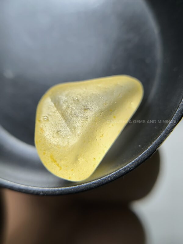 Natural Yellow Sapphire kowangu Rough