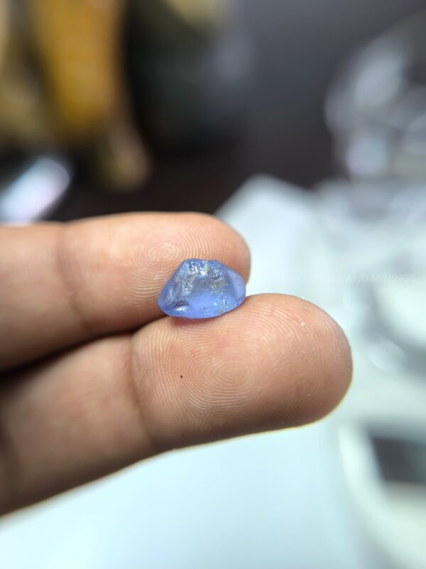 Facet Grade Ceylon Natural Blue Sapphire Rough