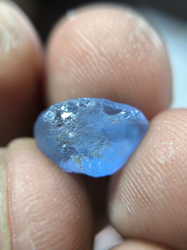 Facet Grade Ceylon Natural Blue Sapphire Rough