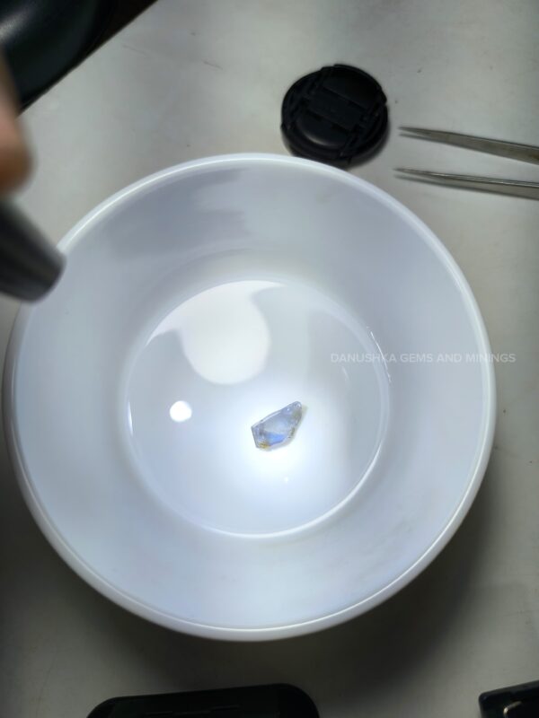 Facet Grade Heating Sapphire Rough
