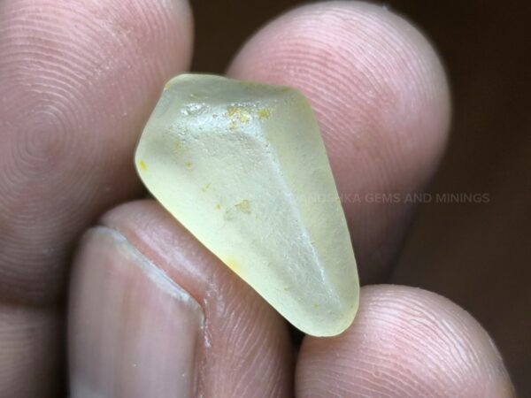 Natural Heating Yellow Sapphire Kownagu Rough