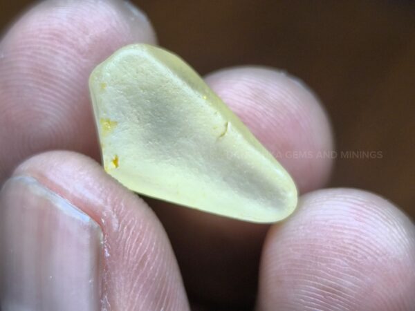 Natural Heating Yellow Sapphire Kownagu Rough