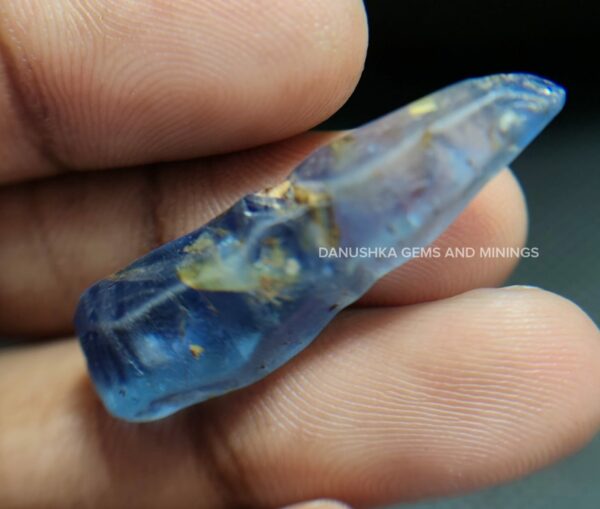 CEYLON NATURAL BLUE SAPPHIRE CRYSTAL