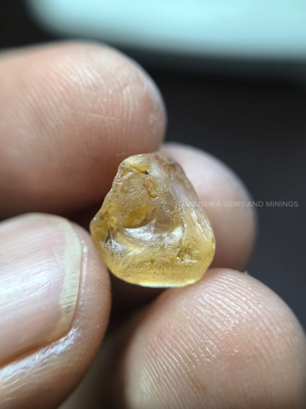 Ceylon Natural Out Color Yellow Sapphire Rough